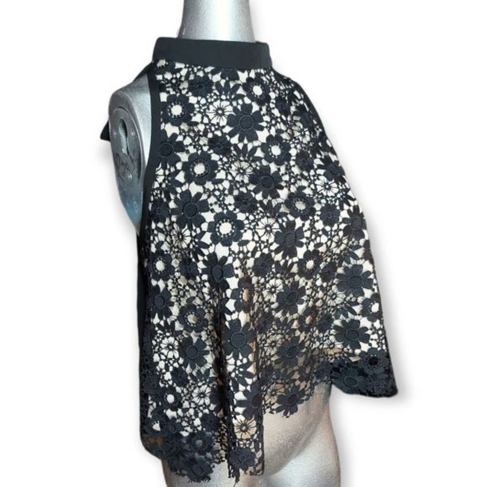 Gracia NWT Black Cream Crochet Cropped Top Small
